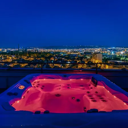 Thai Retreat - Jacuzzi & Panoramic View Apartment Cluj-Napoca