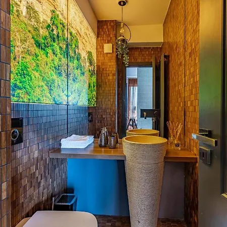 Thai Retreat - Jacuzzi & Panoramic View Apartment Cluj-Napoca